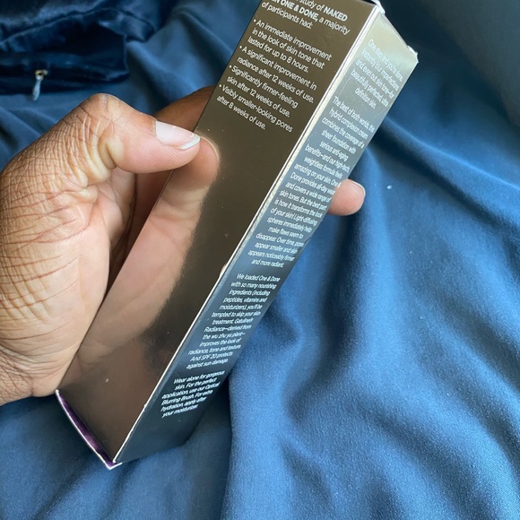 Urban Decay Complexion Perfector (Tinted moisturizer spf) - Picture 7 of 9